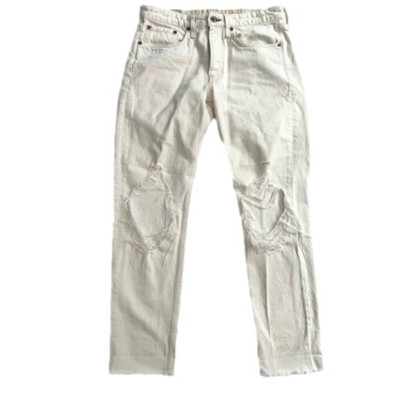 Rag & Bone White Rosa Mid Rise Boyfriend Fit Jeans Destroyed Knees size 26 waist - Picture 4 of 16